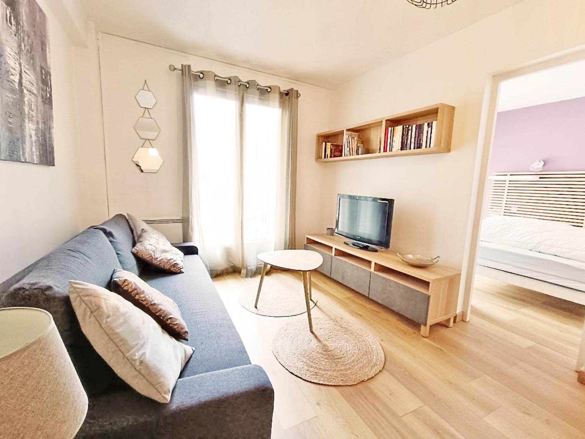 Chez Dominique, T2, Centre Ville, Vue Montagne, Wifi, 4 Personnes Bagnères-de-Luchon Zewnętrze zdjęcie